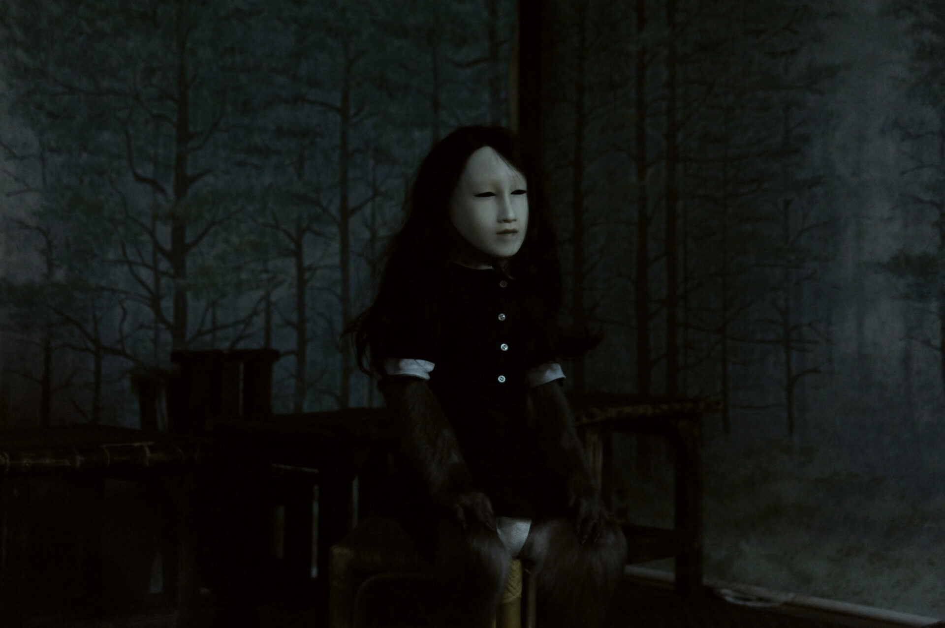 87_DO05_Kong_Huyghe-Human-Mask