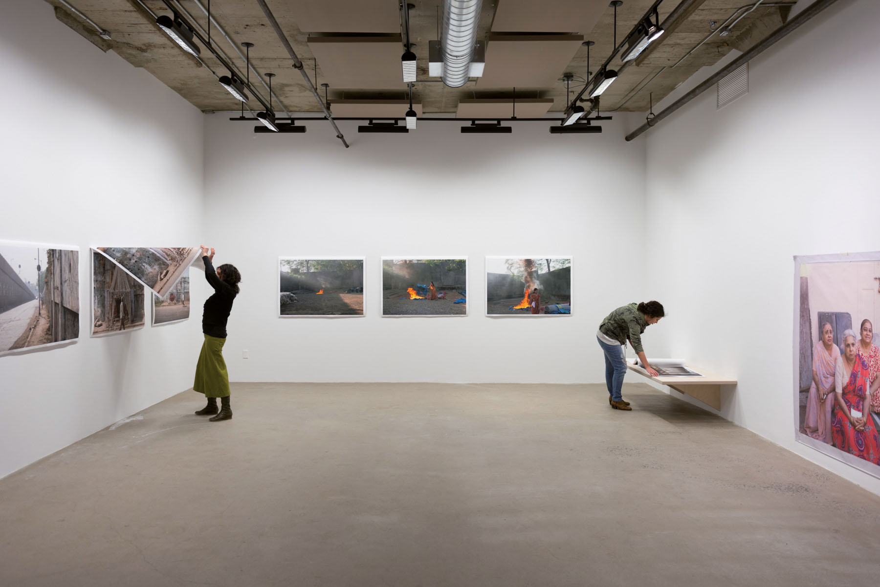 Raymonde April 		Near You No Cold - No Cold, vue d’installation, Centre CLARK, Montréal, mars 2015. Photo : Paul Litherland