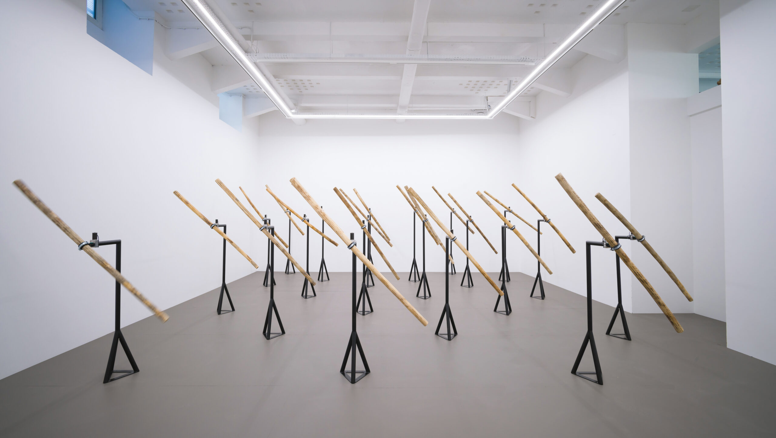 Kader Attia, Pluvialité, vue d’exposition, 2024.