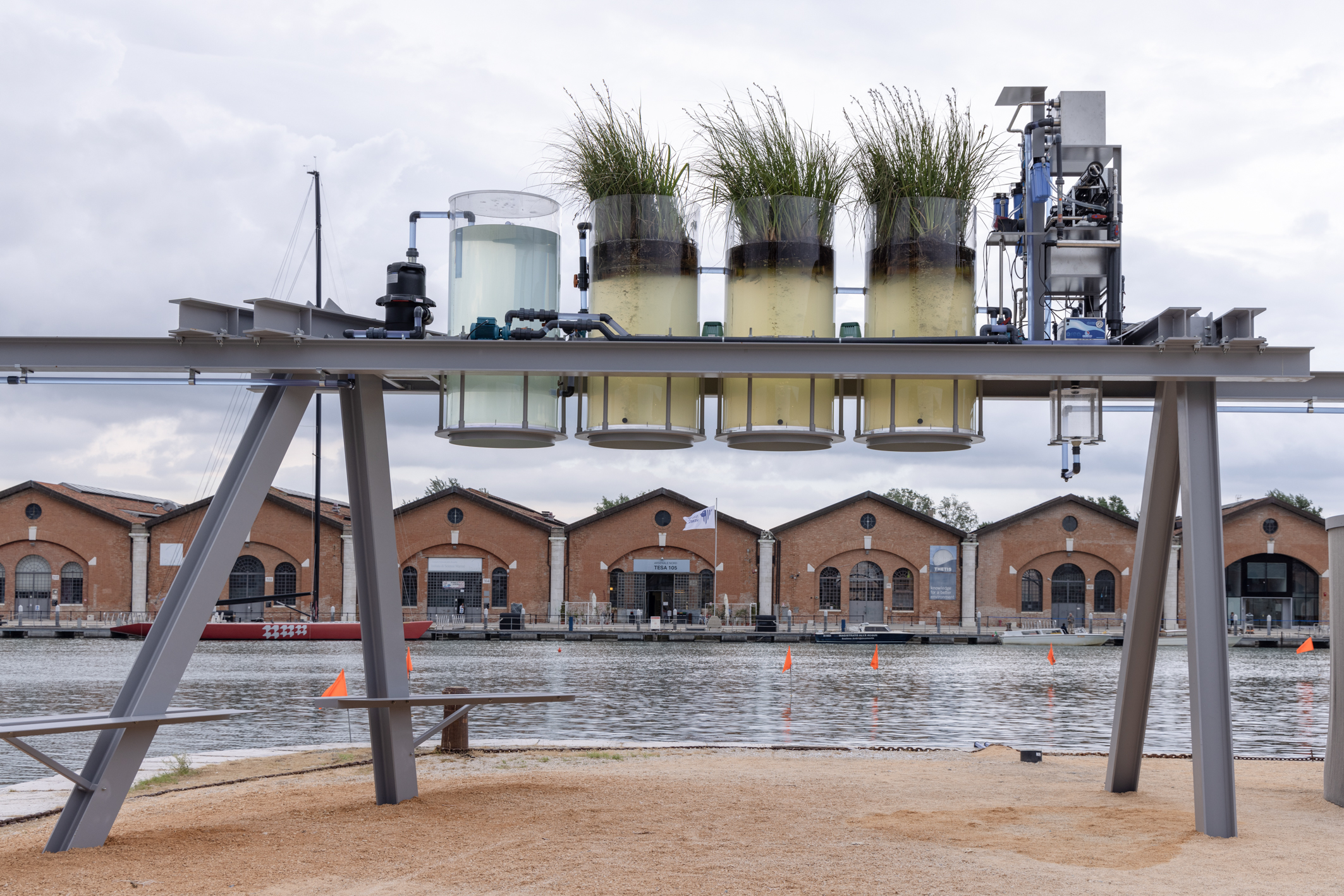 Diller Scofidio & Renfro, Canal Café, installation view, Arsenale Lagoon, Venice, 2025.